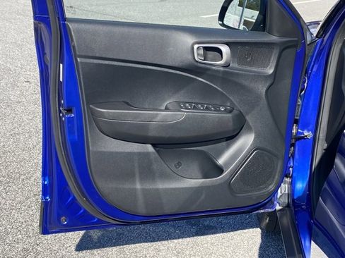 Used 2023 Hyundai Venue SEL w/ Cargo Package image 19