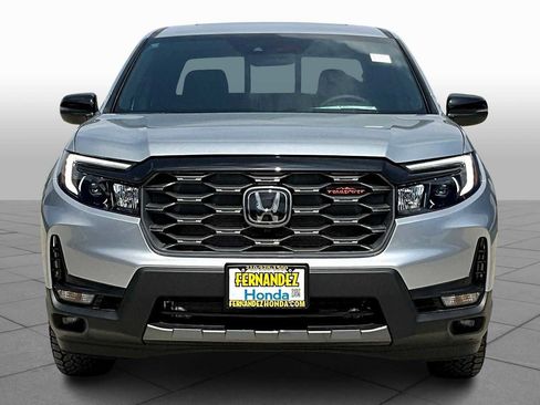 Used 2025 Honda Ridgeline TrailSport image 3