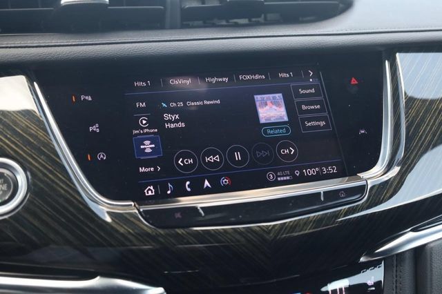 Used 2022 Cadillac XT6 Premium Luxury w/ Technology Package AWD/4WD image 15