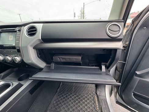 Used 2018 Toyota Tundra SR5 image 24