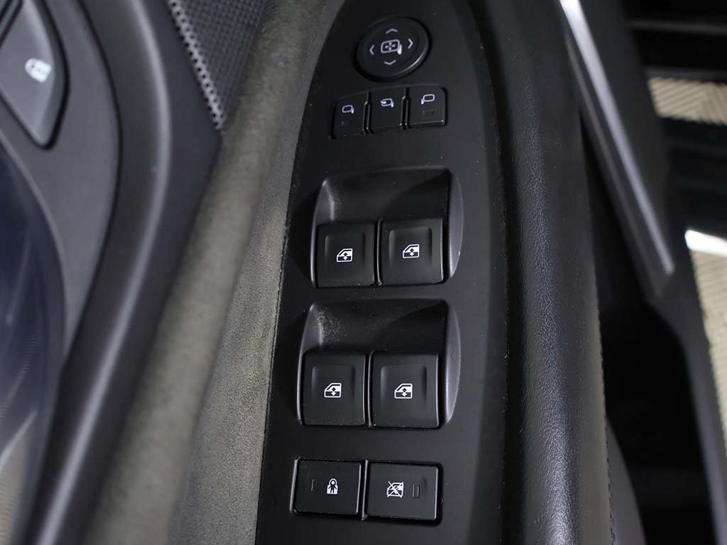 Used 2020 Cadillac Escalade Platinum AWD/4WD image 40