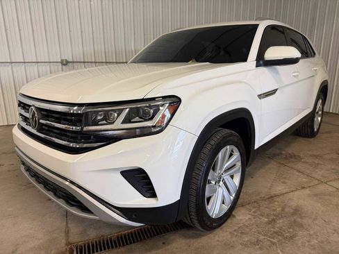 Certified 2020 Volkswagen Atlas Cross Sport SE w/ Panoramic Sunroof Package image 1