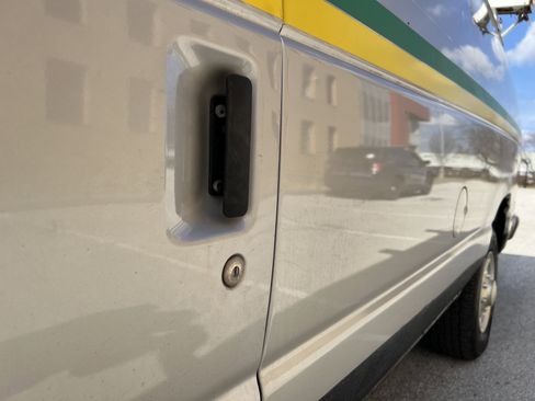 Used 2011 Ford E-250 and Econoline 250 Extended w/ Commercial Cargo Van Pkg image 28