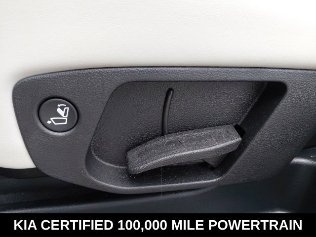 Certified 2024 Kia Telluride S w/ S Sunroof Package FWD image 25