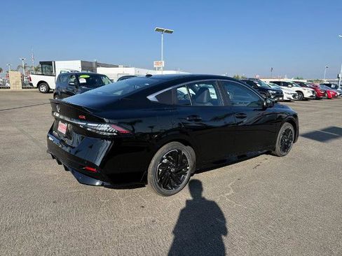 New 2026 Nissan Sentra SR w/ SR Premium Package image 6