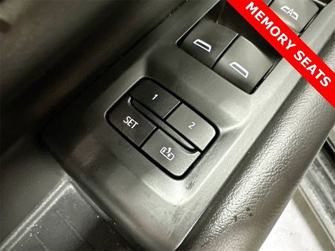 Used 2021 GMC Yukon SLT w/ SLT Luxury Plus Package image 41