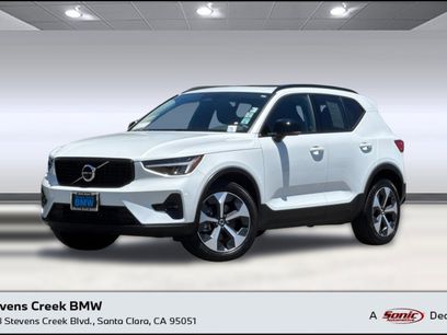 Used 2023 Volvo XC40 B4 Plus w/ Protection Package Premier