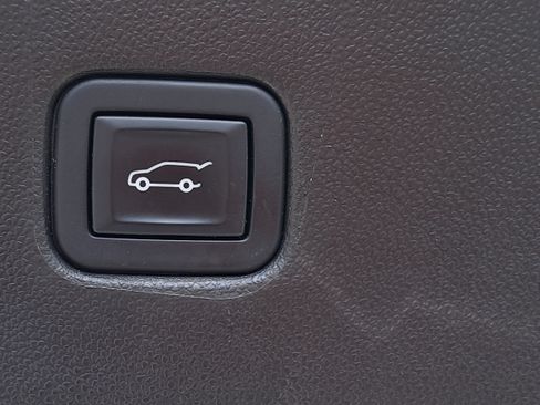 Used 2023 Chevrolet Blazer RS w/ Enhanced Convenience Package FWD image 13