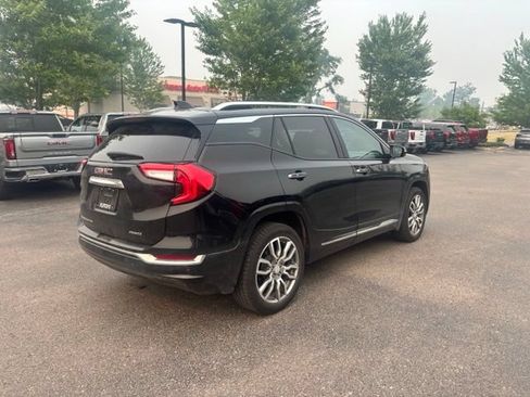 Used 2023 GMC Terrain Denali w/ Denali Premium Package AWD/4WD image 6