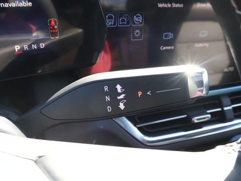 New 2026 Chevrolet Equinox EV LT image 23