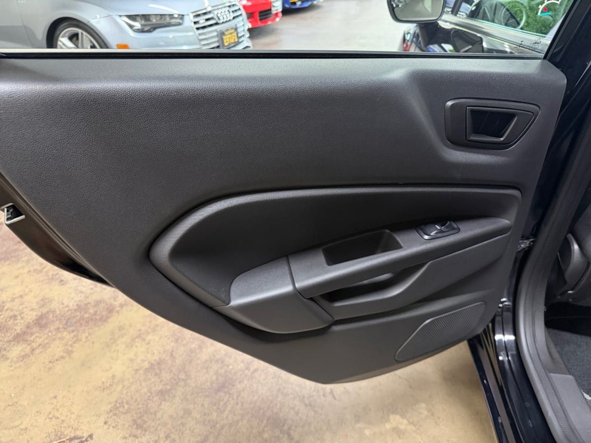 Used 2019 Ford Fiesta SE FWD image 15