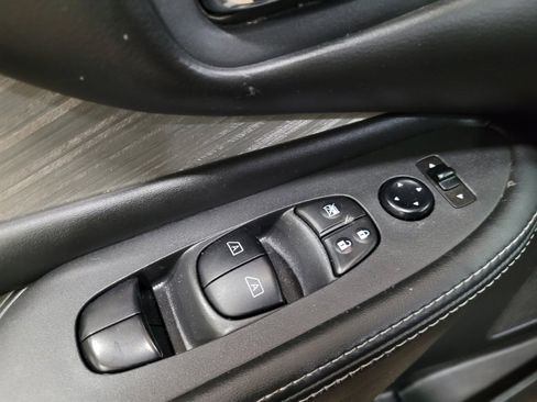 Used 2016 Nissan Murano SV w/ Premium Package AWD/4WD image 27
