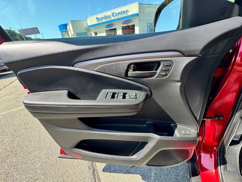 Used 2023 Honda Passport TrailSport image 22