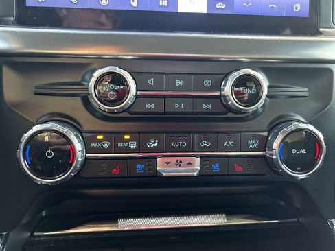 Used 2023 Ford F150 Lariat w/ Equipment Group 502A High image 26