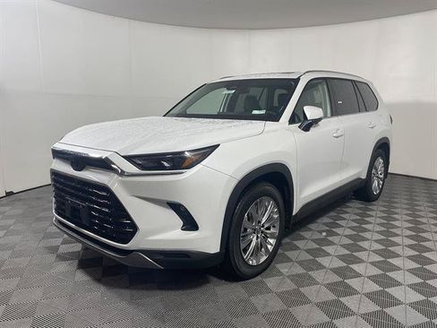 New 2026 Toyota Grand Highlander AWD image 3