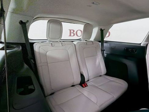 New 2026 Lincoln Aviator Reserve image 30