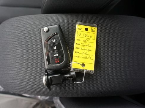 Used 2024 Toyota Corolla LE FWD image 31