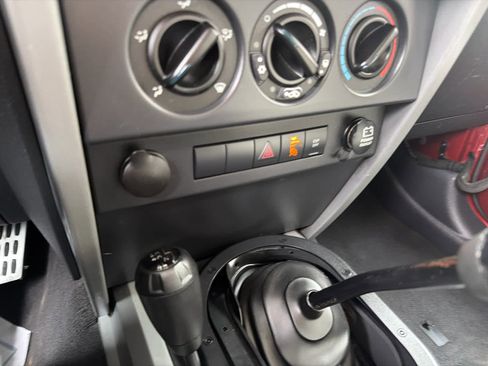 Used 2007 Jeep Wrangler Sahara w/ Dual Top Group image 20