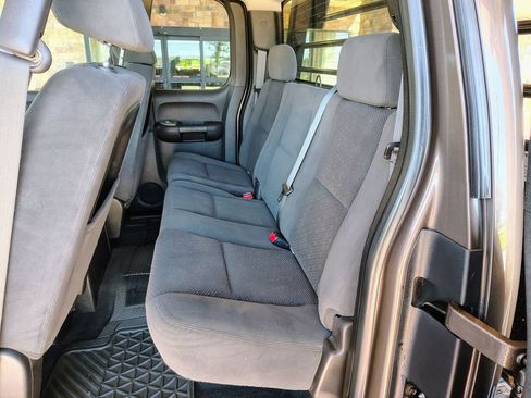 Used 2007 GMC Sierra 2500 4x4 Extended Cab image 16
