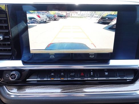 Used 2023 Chevrolet Silverado 1500 LT AWD/4WD image 43