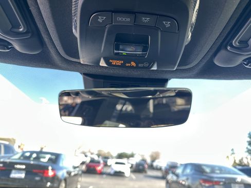 Certified 2023 Toyota Corolla SE image 27