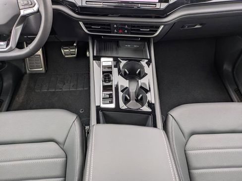 New 2026 Volkswagen Atlas Cross Sport SEL R-Line AWD/4WD image 20