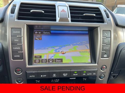 Used 2018 Lexus GX 460 Premium w/ Premium Package AWD/4WD image 16