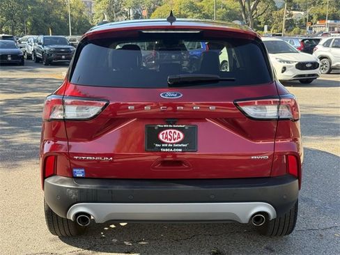 Used 2022 Ford Escape Titanium image 7