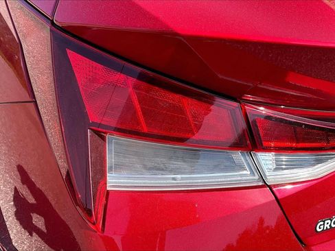 Used 2022 Hyundai Elantra SEL FWD image 52