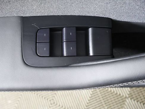 Used 2024 Tesla Model 3 Long Range RWD image 40