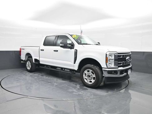 Used 2025 Ford F250 XLT image 1