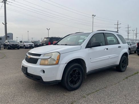 Used 2007 Chevrolet Equinox LS AWD/4WD image 6