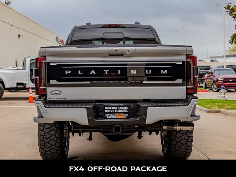 Used 2026 Ford F250 Platinum w/ Platinum Plus Package image 8