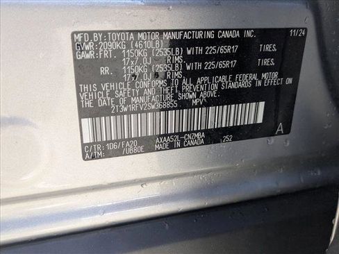 Used 2025 Toyota RAV4 XLE w/ Convenience Package image 24