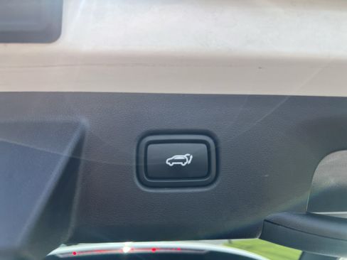 Used 2025 Hyundai Tucson SEL FWD image 14