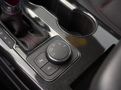 Used 2020 Chevrolet Blazer RS AWD/4WD image 38