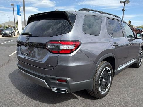 New 2026 Honda Pilot image 3