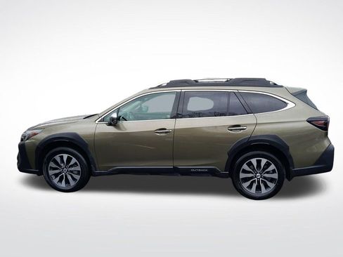 Used 2023 Subaru Outback Touring XT AWD/4WD image 4