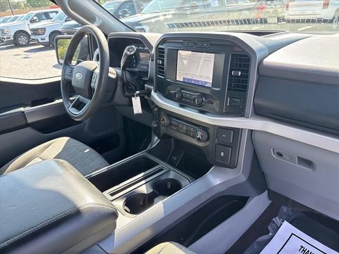Used 2021 Ford F150 XLT AWD/4WD image 13