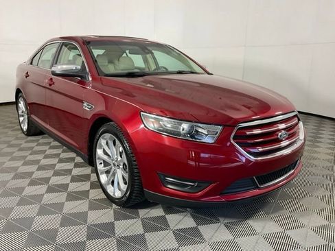 Used 2017 Ford Taurus Limited image 3