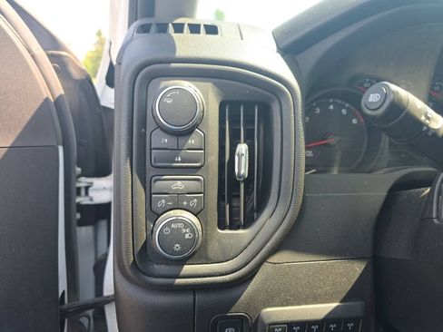 Used 2024 Chevrolet Silverado 2500 Custom w/ Custom Convenience Package AWD/4WD image 10