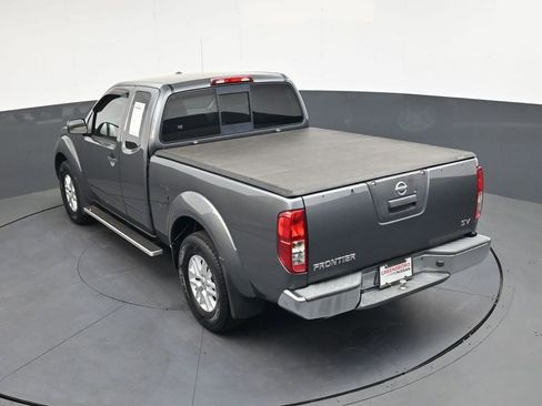 Used 2018 Nissan Frontier SV image 23