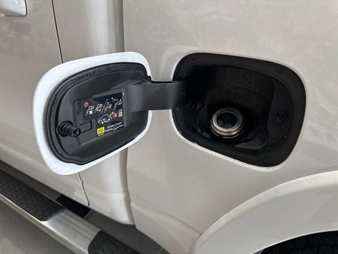 Used 2022 RAM 1500 Laramie image 19