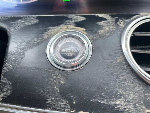 Used 2020 Mercedes-Benz E 350 Sedan image 40