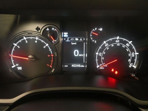 Used 2024 Toyota 4Runner SR5 image 12