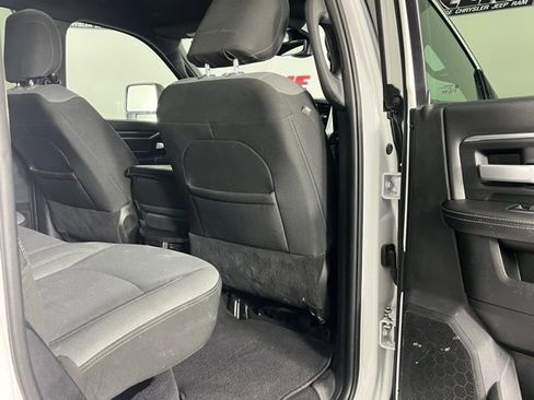 Used 2024 RAM 2500 Big Horn image 27