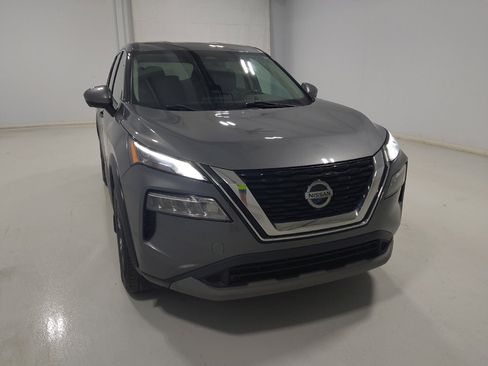 Used 2021 Nissan Rogue SV AWD/4WD image 14