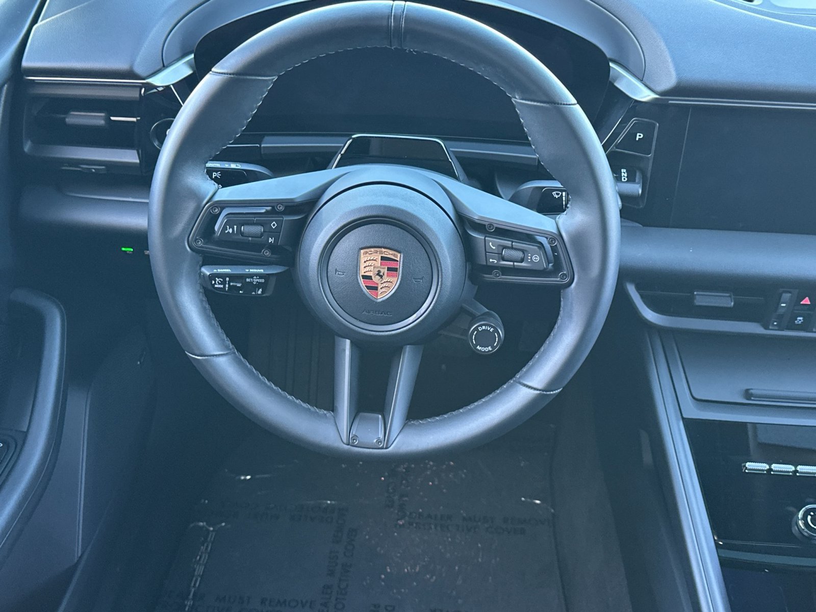 Used 2026 Porsche Macan 4 Electric AWD/4WD image 25
