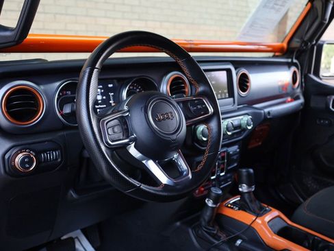 Used 2021 Jeep Gladiator Mojave w/ Auxiliary Switch Group image 22