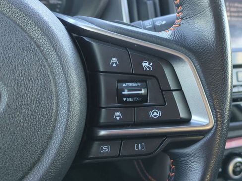 Used 2022 Subaru Crosstrek 2.0i Premium w/ Moonroof Package image 25